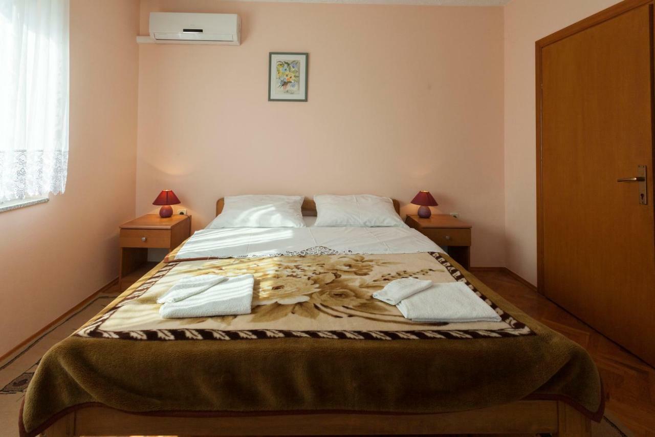 Rooms Maria Слуни Экстерьер фото